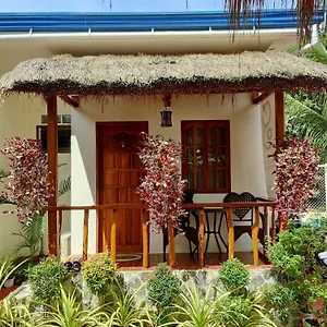 Glorias 1 Bed & Breakfast Panglao