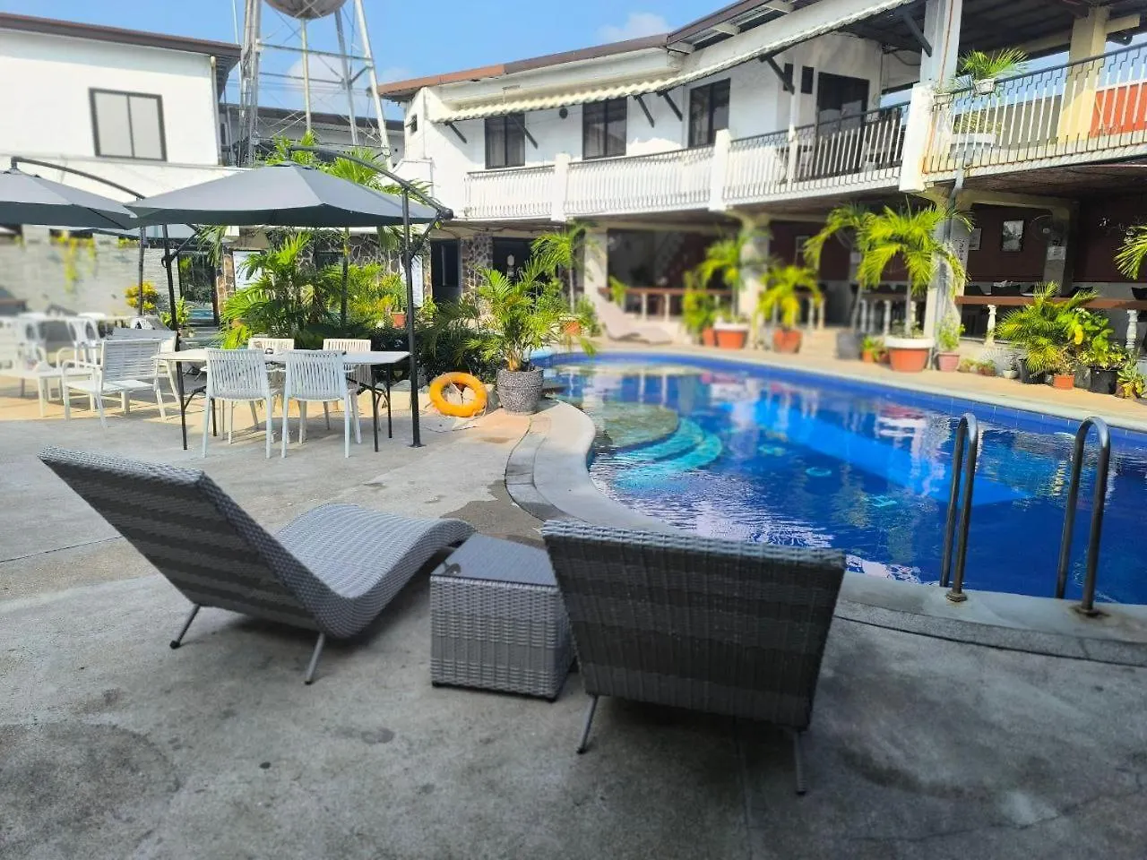 Vincent Resort Hotel Angeles
